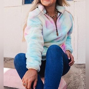 NWT! Tie Dye Pastel Pullover